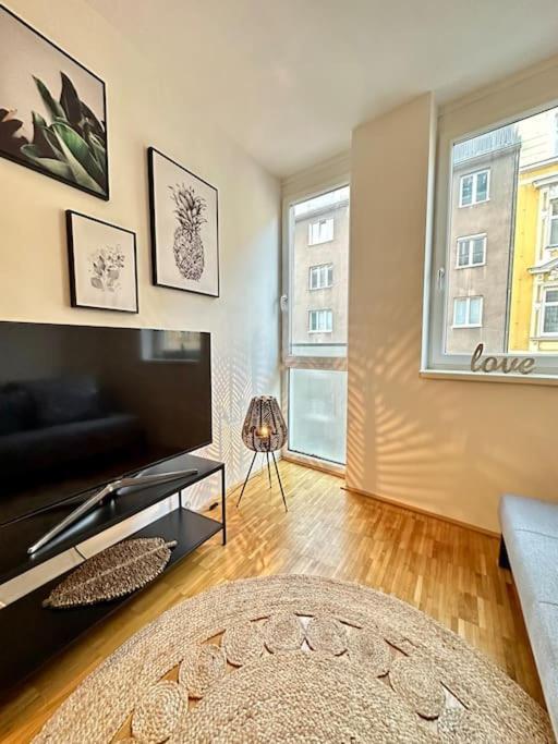 3-Room Vienna Centrale Suite Екстериор снимка